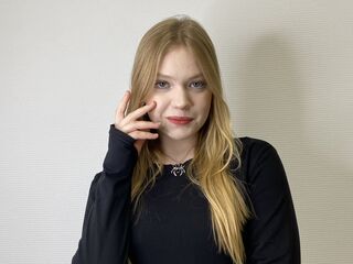 naughty camgirl picture FrancieMcrenolds