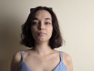 camwhore shaving pussy HeideMccoggle
