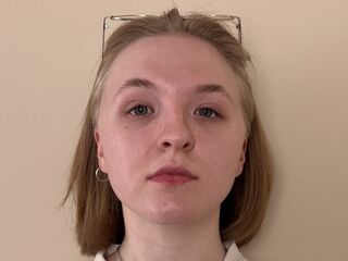 live webcam girl HienRosse