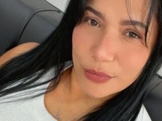masturbating webcam girl HillaryRouss