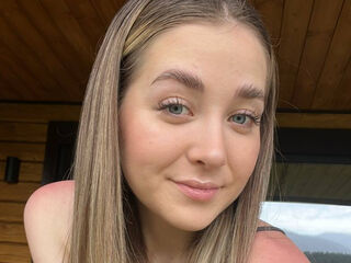 camwhore video IlonaCabiness