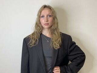 flirt chat room IrinaVelzeboer