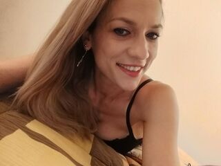 cam girl masturbating IsaaBella
