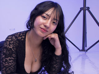hot camslut IsabellaBot