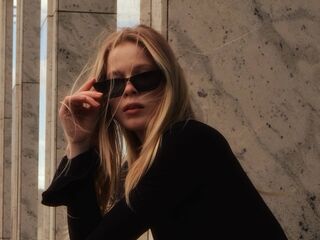 naked cam girl gallery JenaeWaneka