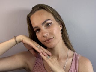 adult webcam chatroom JerilynMominee