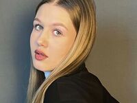 naked cam chatroom JoycelynDoctor