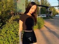 hot cam girl masturbating with sextoy KamilaBomfrord