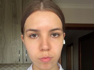 webcam bitch chatroom KeiraWilby