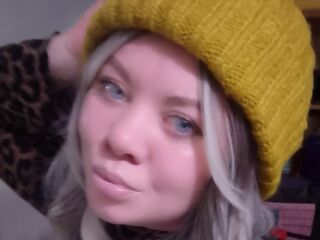 camgirl livesex KiraMimi