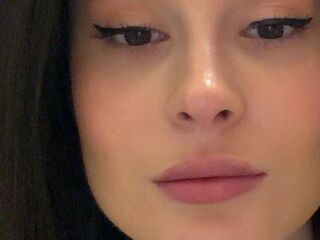 sexwebcam KrystinTuchman