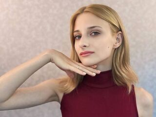 sexcam show LaurettaBranford