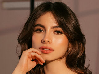 free nude cam LauriSweet