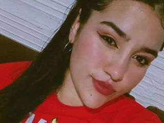 naked camgirl masturbating LausConnor