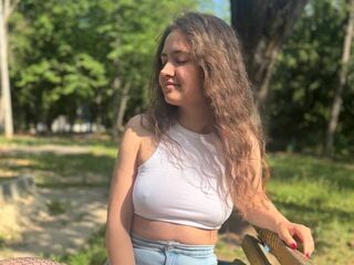 masturbating camgirl LaveraStire
