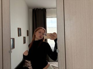 adultcam photo LennieLukasik