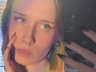 camwhore spreading pussy LeonilaSeedorf
