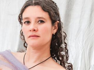 topless cam girl LiaCotes