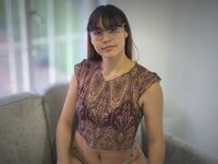 sexy webcamgirl LilyCora