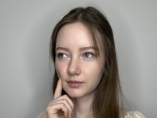 nude gamgirl LinaBrossardie