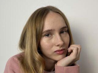 sexy webcam girl LisetteMaupredi