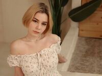 topless webcam girl LoraBoorman