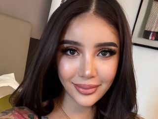 fingering camwhore LucciaSantos