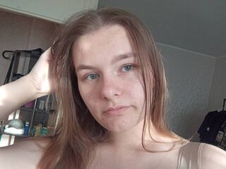 camgirl fingering bald pussy LucilleDeinert