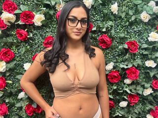 girl webcam show LucyHerz