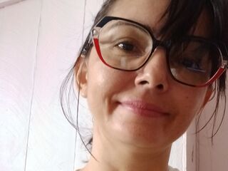 hot cam girl fingering pussy LuizaHots