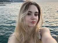 beautiful webcamgirl LunaMillie