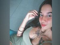 webcamgirl chat room LusiTaylor