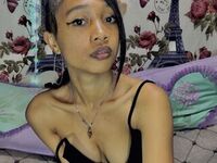 webcamgirl chatroom MacuttyMiria