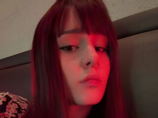 naked girl with cam masturbating MaeveLith