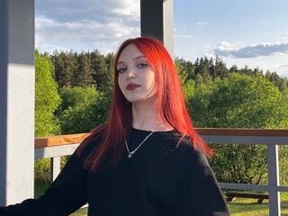 kinky webcam picture MagaretMontie