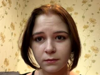 naughty cam girl fingering pussy MaireKirker