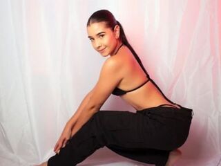 fingering girl MaiteCorven