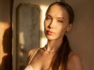 naked webcamgirl photo MargotAbbot