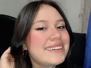 camslut fingering shaved pussy MarianSand