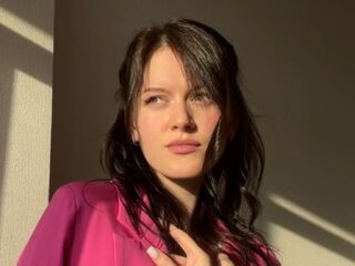 live sex cam MaudGuerrido