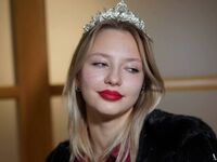 naked cam girl masturbating with dildo MeghanDenmon