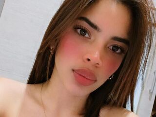 naked cam chatroom MeliSommers