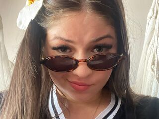 naked cam girl masturbating with sextoy MiaCelezte