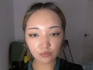 nude web cam MiaChinessa
