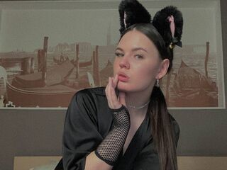cam girl masturbating with sextoy MiaEvelin
