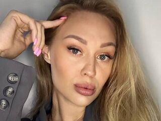 camgirl chat room MiaGracey
