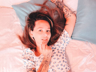 live teaser web cam MiaGrahamm