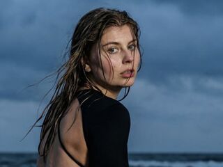 camgirl porn MilaOlivers