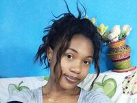 naughty cam girl masturbating MioraRiva