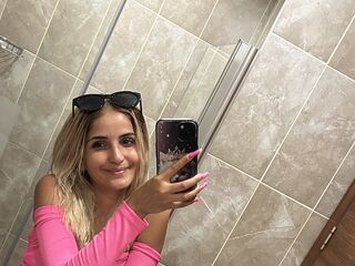 adult videochat room MiriamMery
